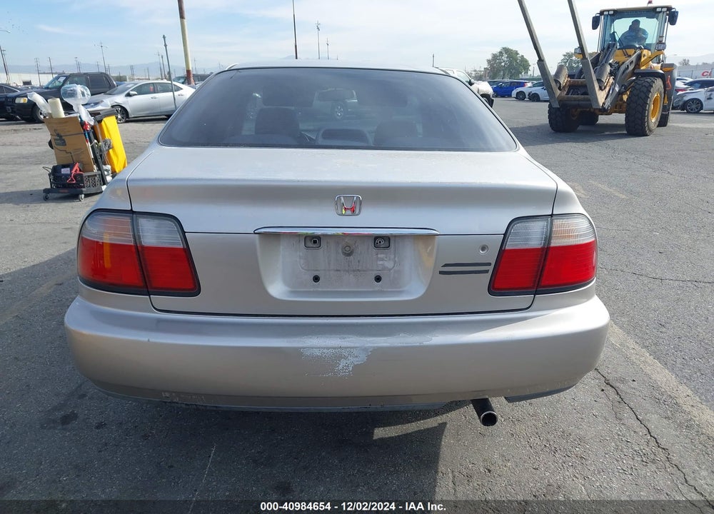 1997 HONDA ACCORD SE VIN: 1HGCD5606VA038373
