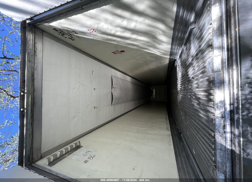 2007 UTILITY TRAILER MFG --- VIN: 1UYVS25387U170318