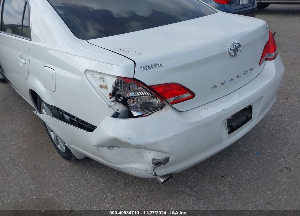 2005 TOYOTA AVALON XLS VIN: 4T1BK36B85U056695