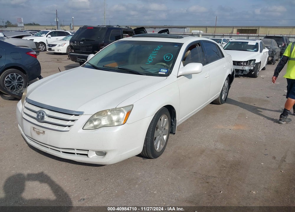 2005 TOYOTA AVALON XLS VIN: 4T1BK36B85U056695