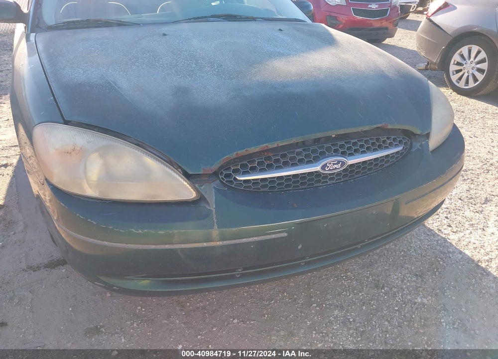 2000 FORD TAURUS SES VIN: 1FAFP5526YG142858