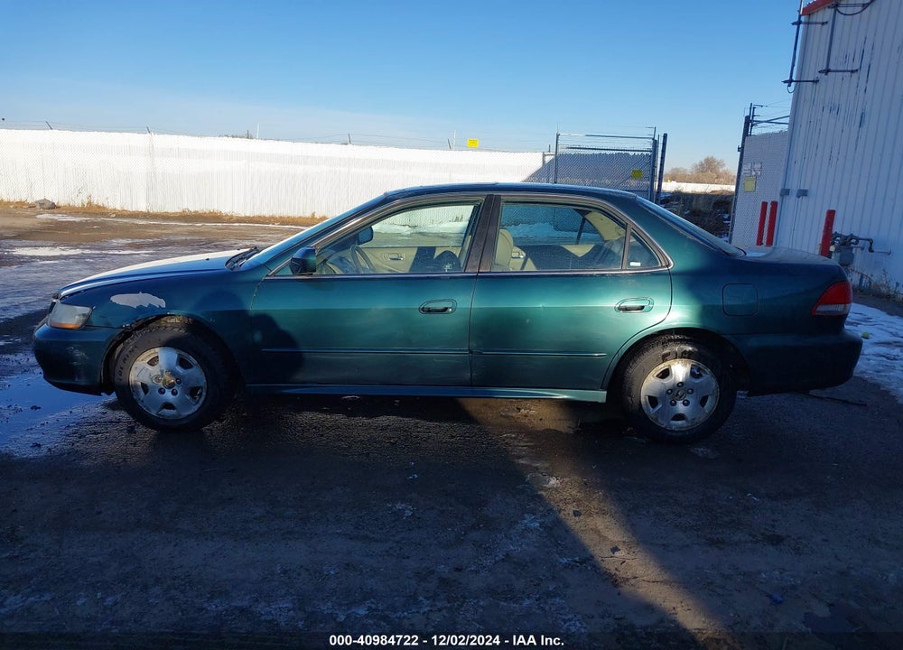 2002 HONDA ACCORD 3.0 EX VIN: 1HGCG16562A030538