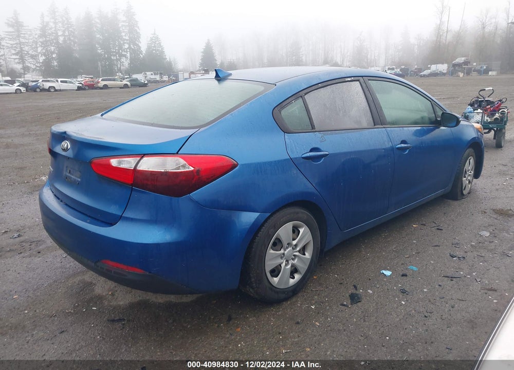 2015 KIA FORTE LX VIN: KNAFX4A69F5260180