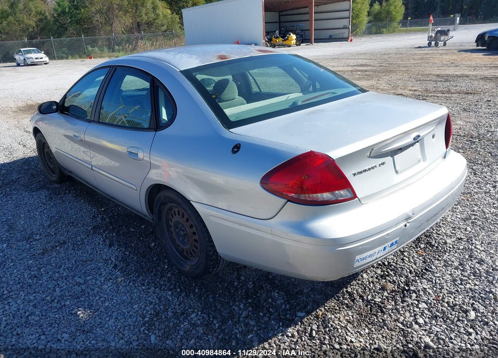 2005 FORD TAURUS SE VIN: 1FAFP53245A242541