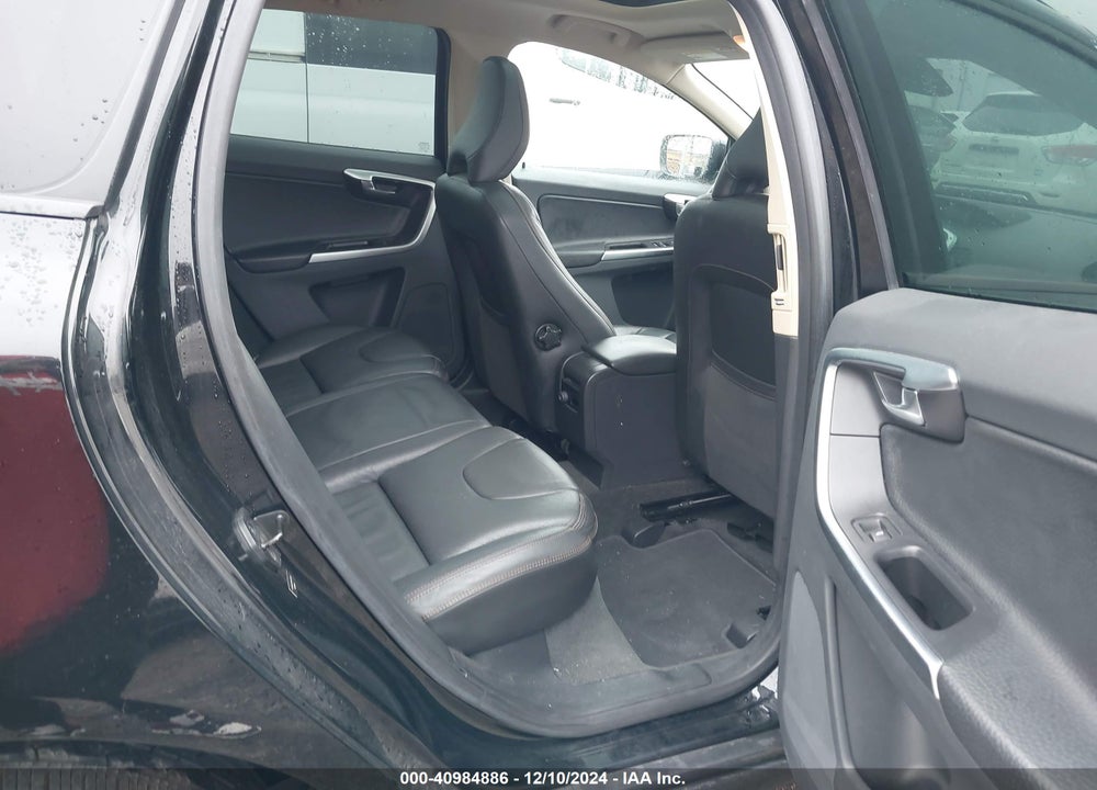 2010 VOLVO XC60 3.2 VIN: YV4960DZ3A2121140