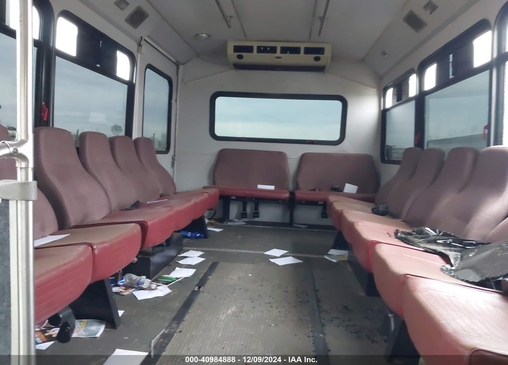 2011 GLAVAL E-350 CUTAWAY VIN: 1FDEE3FS8BDA17024