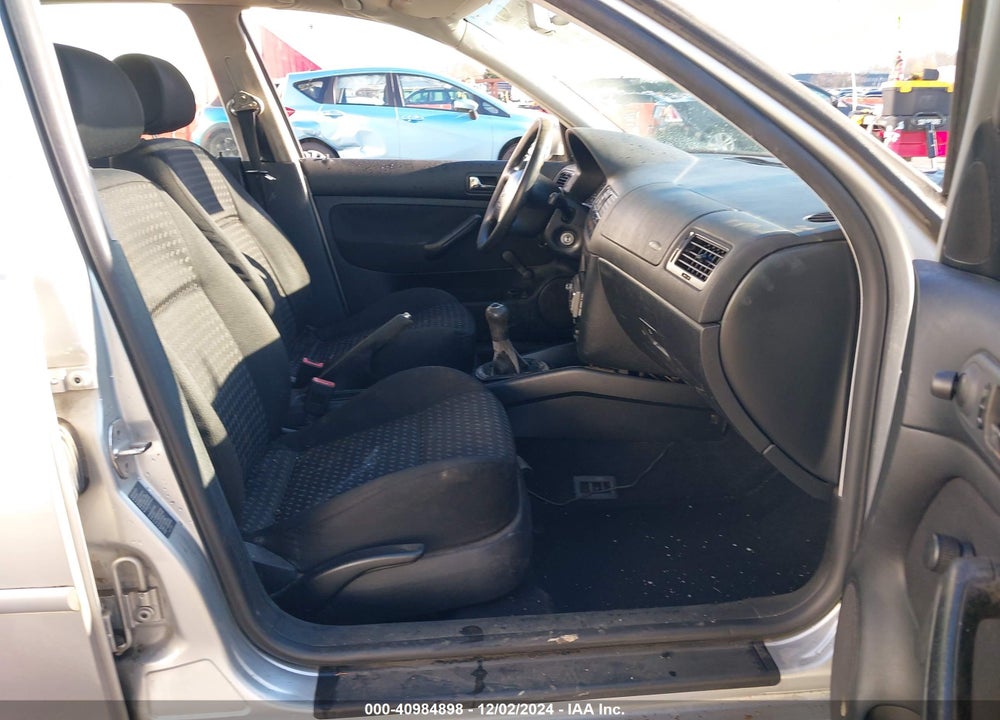 2001 VOLKSWAGEN JETTA GL VIN: 3VWRB69M21M150035