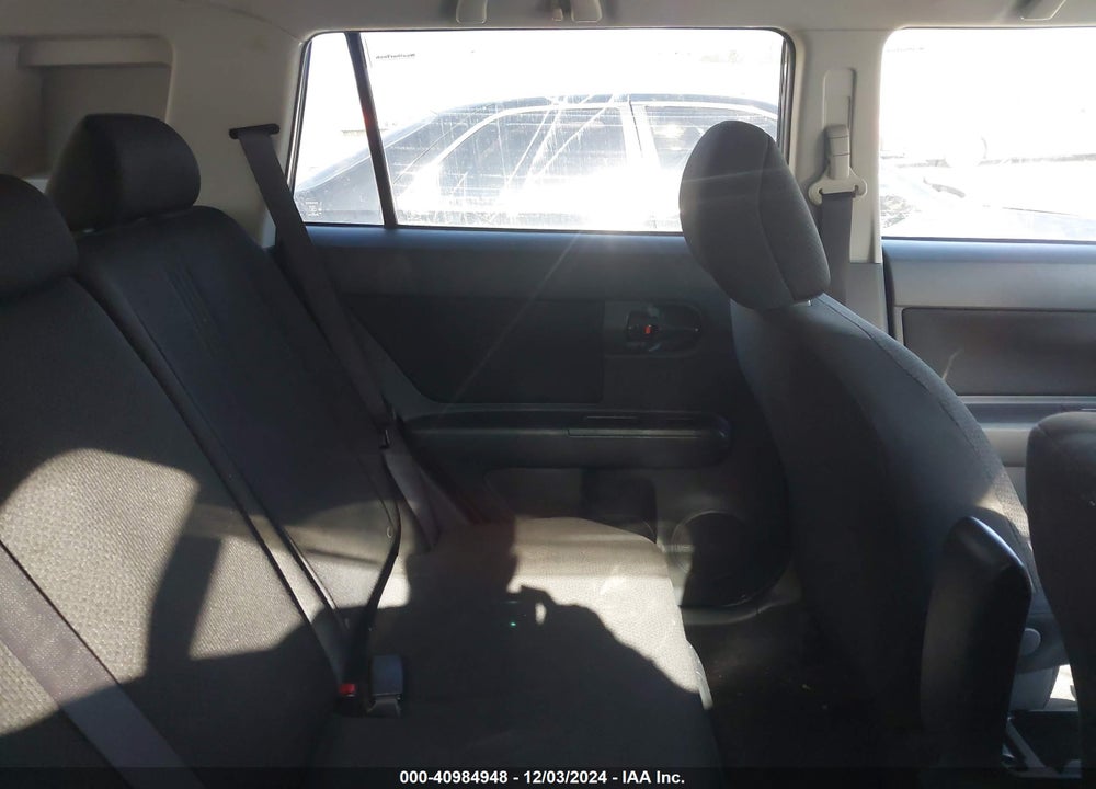 2008 SCION XB VIN: JTLKE50E181026555
