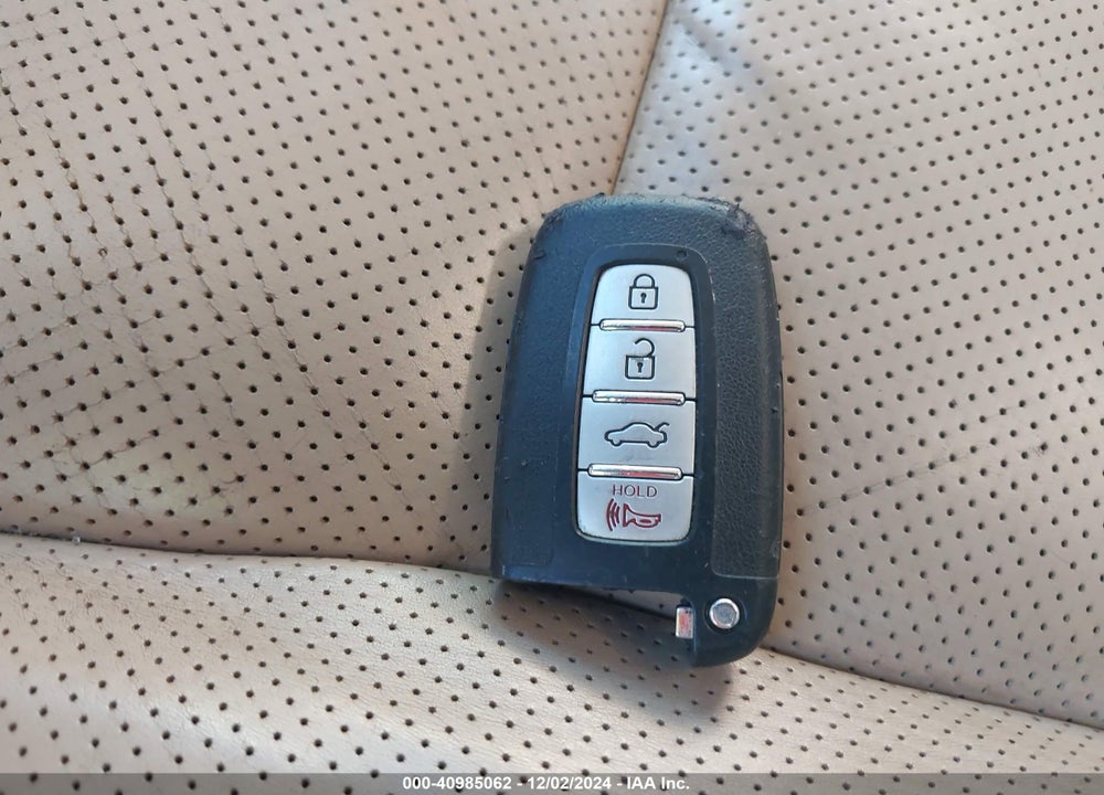 2010 HYUNDAI GENESIS 3.8 VIN: KMHGC4DE6AU076458