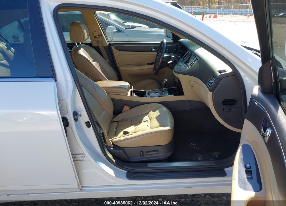 2010 HYUNDAI GENESIS 3.8 VIN: KMHGC4DE6AU076458