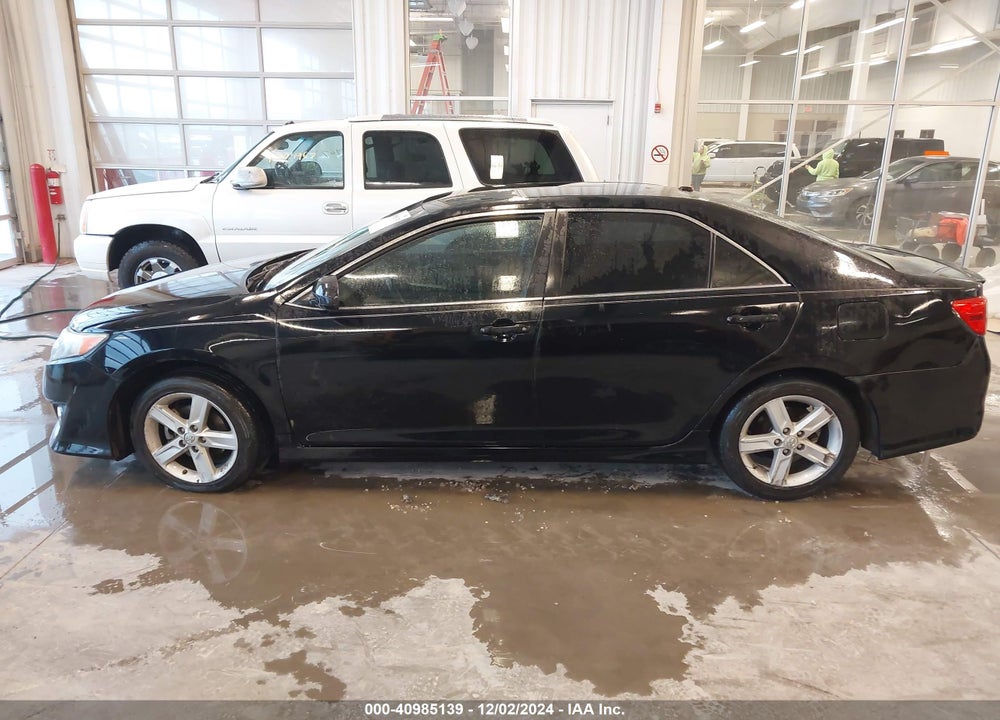 2013 TOYOTA CAMRY SE VIN: 4T1BF1FKXDU243105