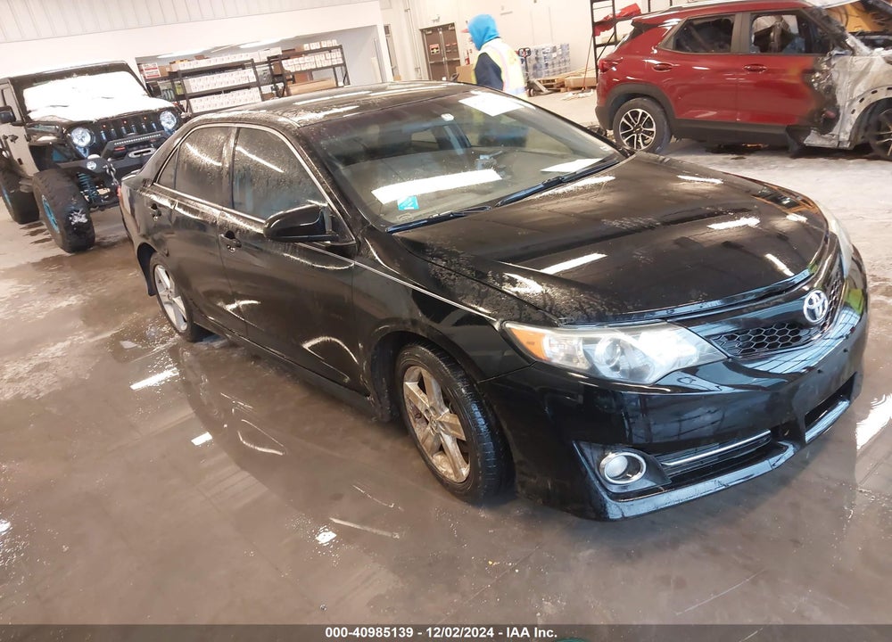 2013 TOYOTA CAMRY SE VIN: 4T1BF1FKXDU243105