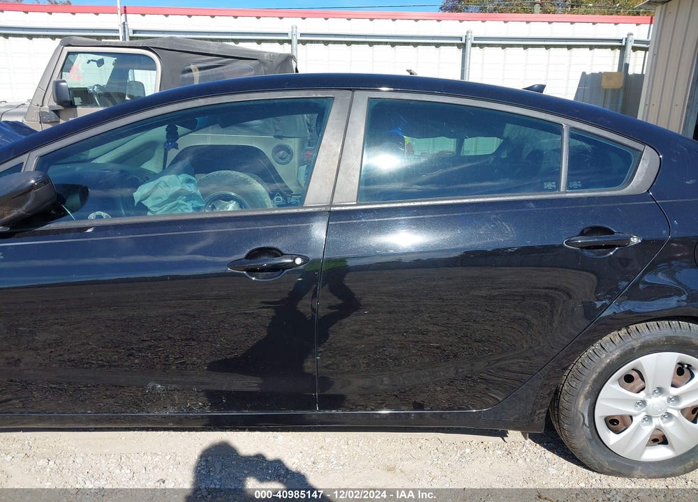 2017 KIA FORTE LX VIN: 3KPFK4A70HE022896