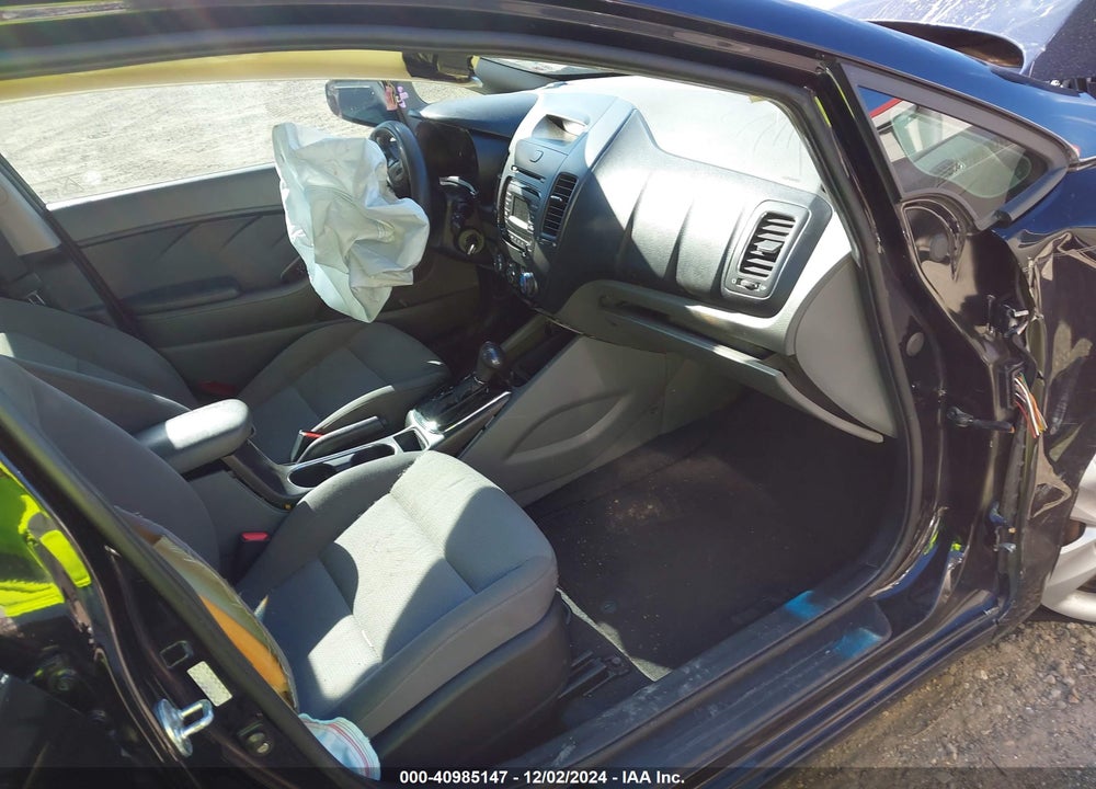 2017 KIA FORTE LX VIN: 3KPFK4A70HE022896
