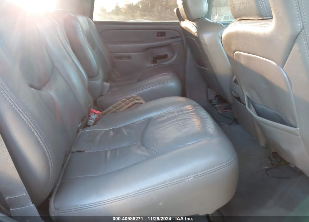2005 CHEVROLET TAHOE LT VIN: 1GNEK13T95J174573
