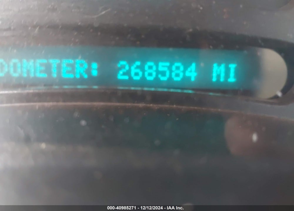 2005 CHEVROLET TAHOE LT VIN: 1GNEK13T95J174573
