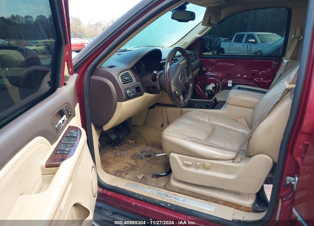 2008 GMC YUKON DENALI VIN: 1GKFK63858J128771