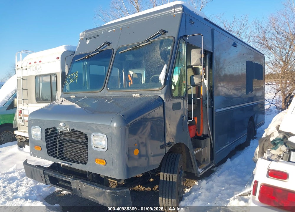 2020 FREIGHTLINER MT45G VIN: 4UZAC2EA3LCLZ6285