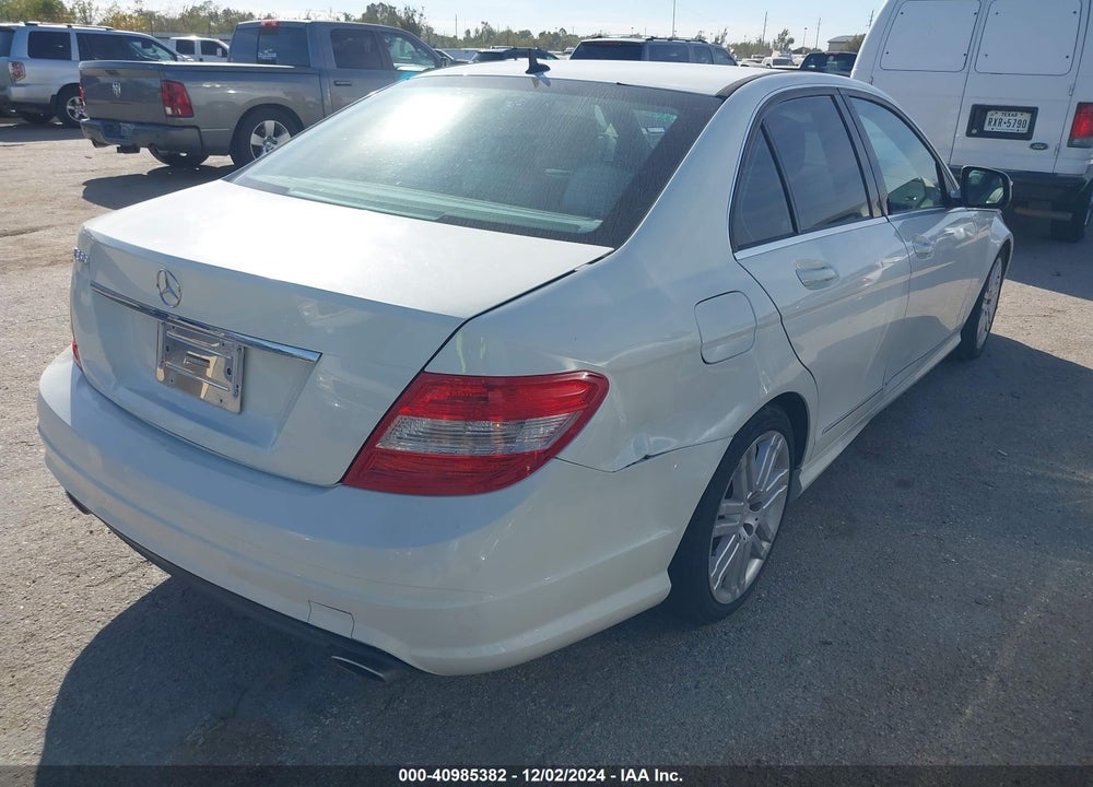 2009 MERCEDES-BENZ C 300 LUXURY/SPORT VIN: WDDGF54X99R083900