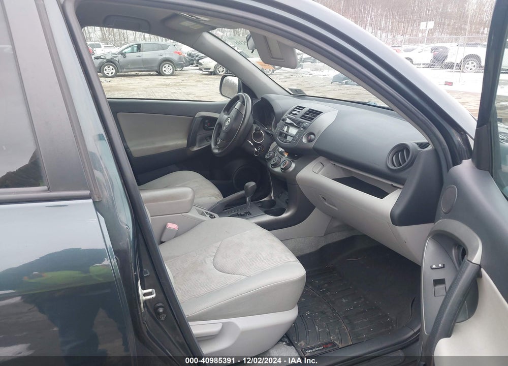 2011 TOYOTA RAV4 VIN: 2T3BF4DV9BW121239