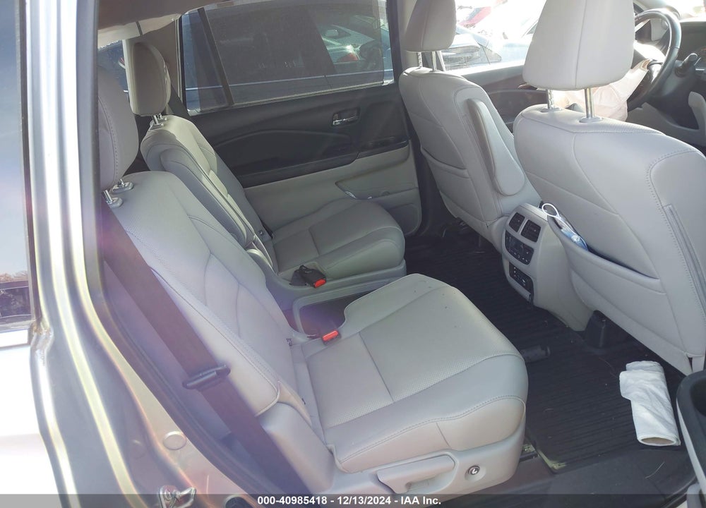 2017 HONDA PILOT ELITE VIN: 5FNYF6H04HB049093