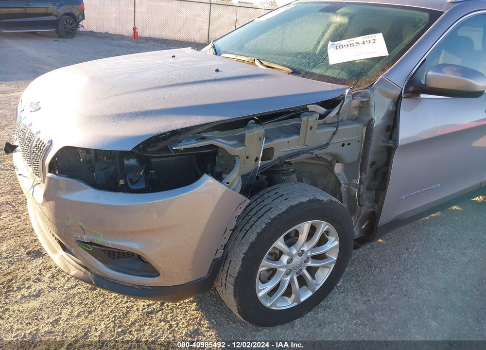 2019 JEEP CHEROKEE LATITUDE VIN: 1C4PJLCB3KD484977