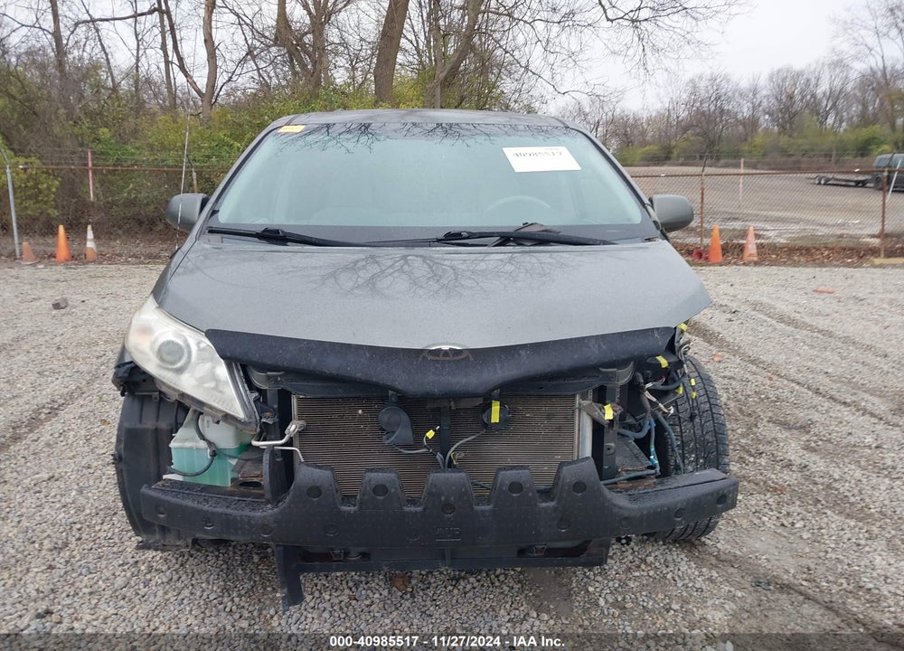2011 TOYOTA SIENNA LE V6 VIN: 5TDKK3DC9BS059413