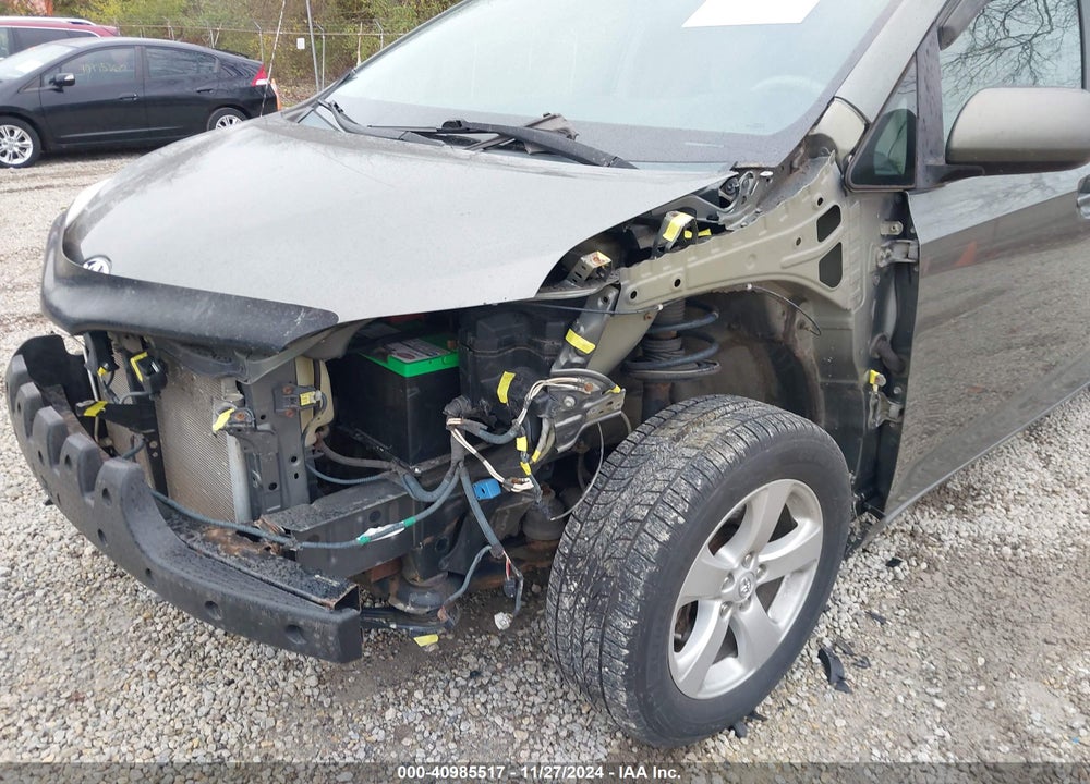 2011 TOYOTA SIENNA LE V6 VIN: 5TDKK3DC9BS059413