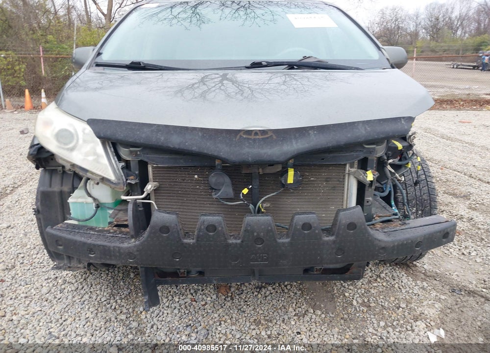 2011 TOYOTA SIENNA LE V6 VIN: 5TDKK3DC9BS059413