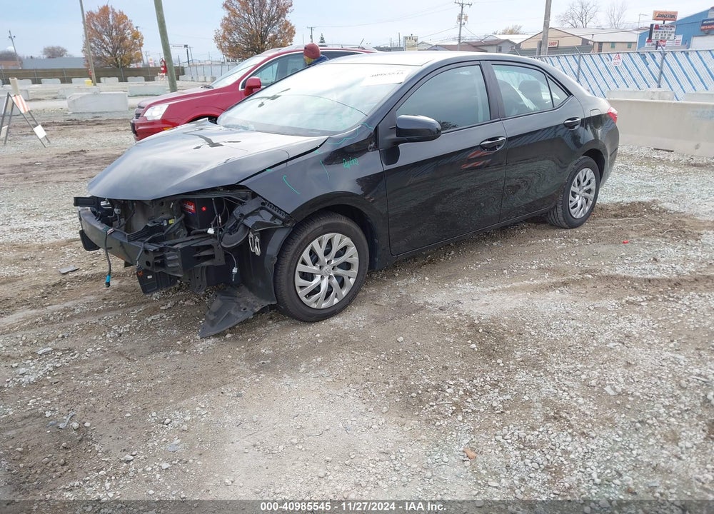 2018 TOYOTA COROLLA LE VIN: 2T1BURHE0JC065827