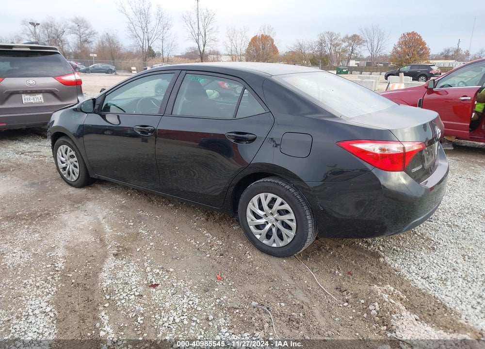 2018 TOYOTA COROLLA LE VIN: 2T1BURHE0JC065827