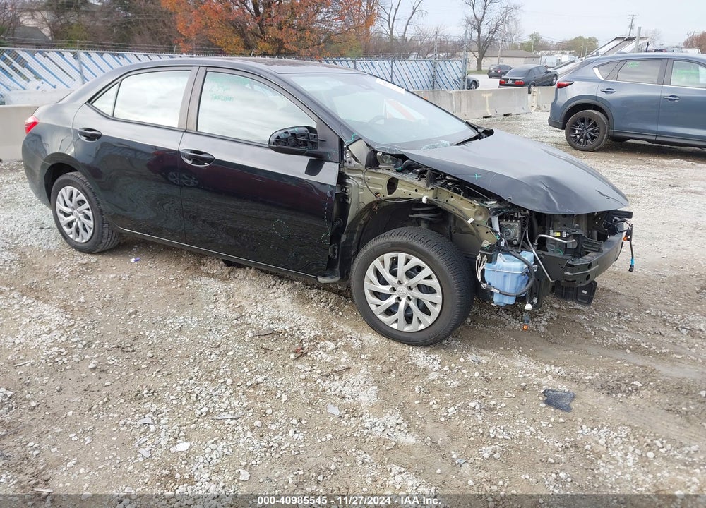 2018 TOYOTA COROLLA LE VIN: 2T1BURHE0JC065827