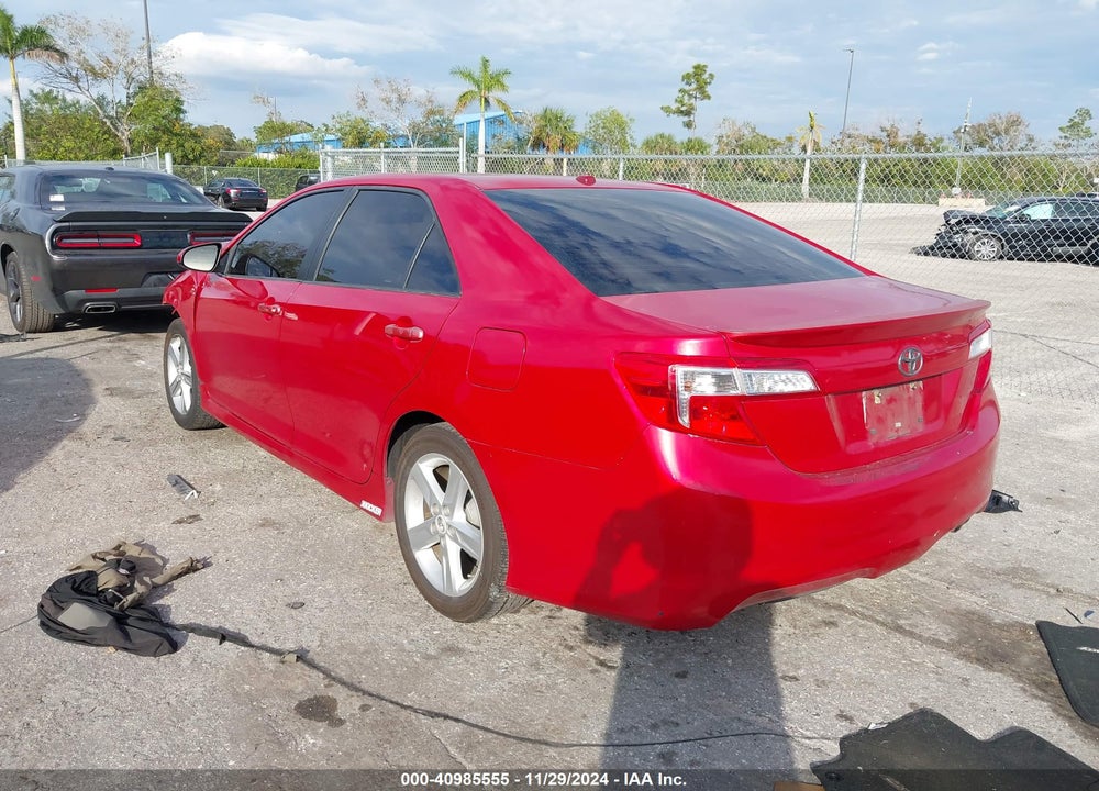 2014 TOYOTA CAMRY SE VIN: 4T1BF1FK9EU769226