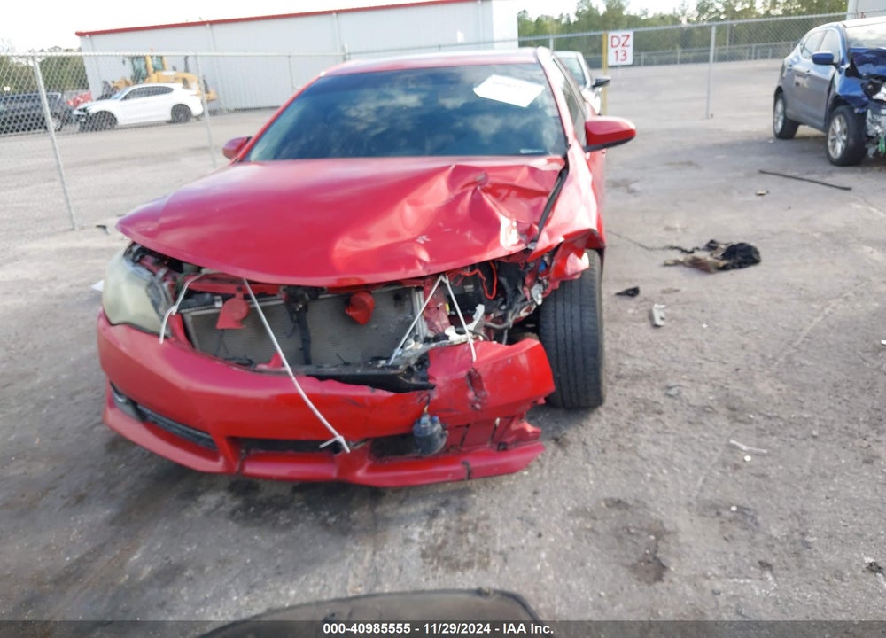 2014 TOYOTA CAMRY SE VIN: 4T1BF1FK9EU769226