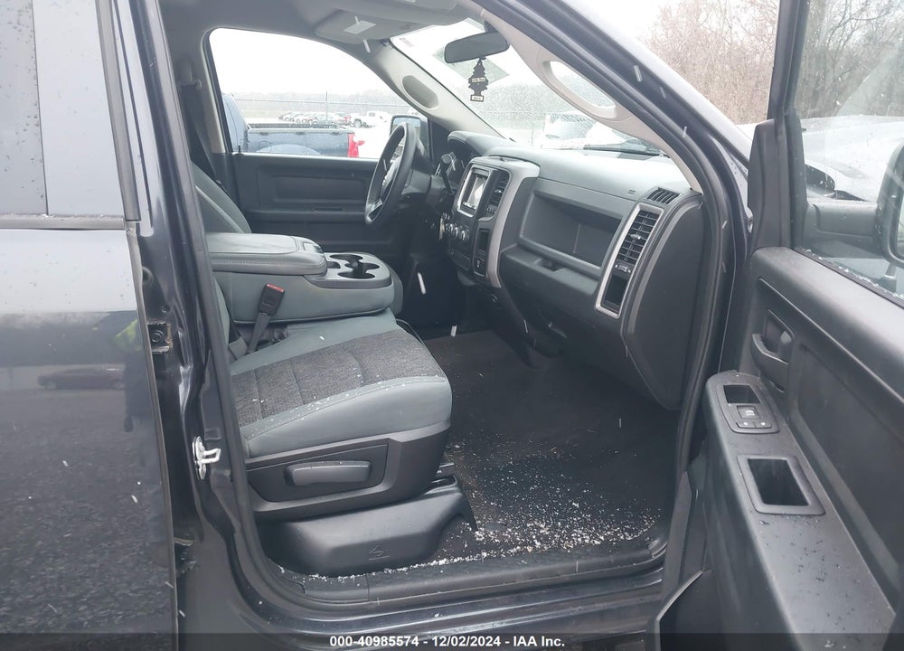 2016 RAM 1500 VIN: 1C6RR7XT7GS387318