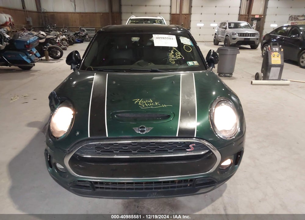 2017 MINI CLUBMAN VIN: WMWLU5C51H2E82094