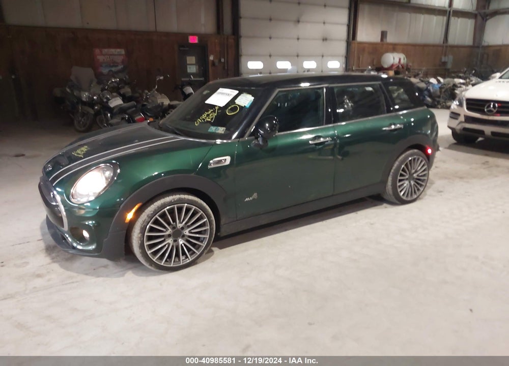 2017 MINI CLUBMAN VIN: WMWLU5C51H2E82094