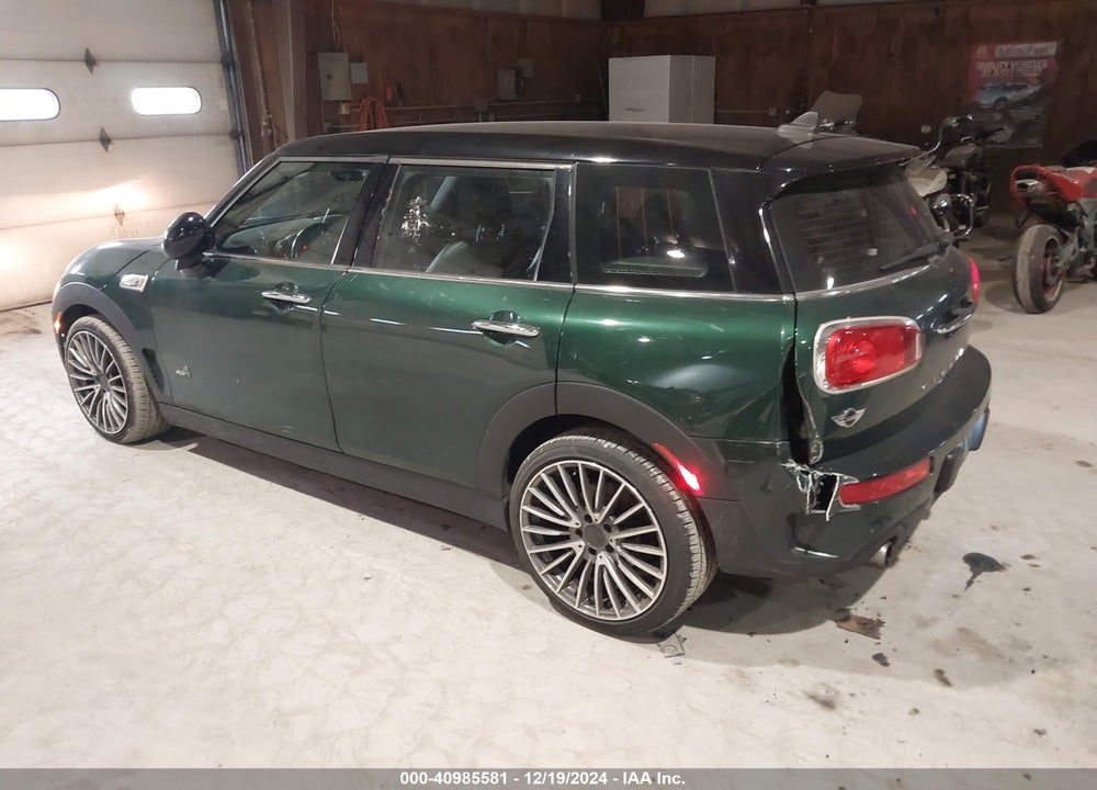 2017 MINI CLUBMAN VIN: WMWLU5C51H2E82094