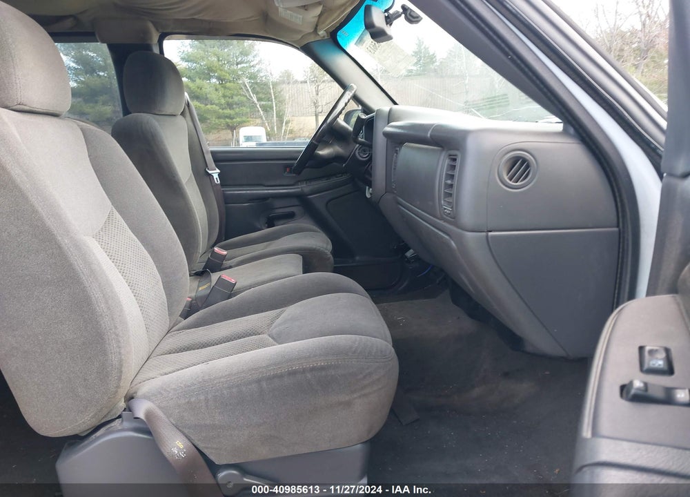 2005 CHEVROLET SILVERADO 1500 LS VIN: 2GCEK19VX51380688