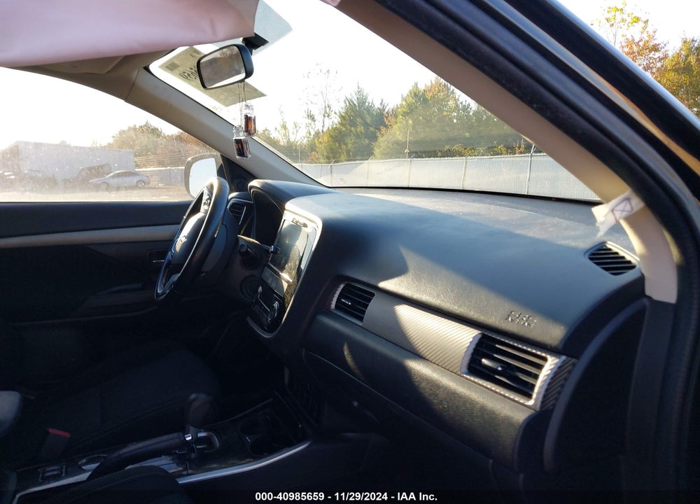 2018 MITSUBISHI OUTLANDER VIN: JA4AD3A31JJ001361