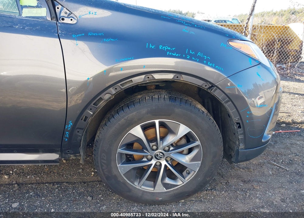 2017 TOYOTA RAV4 HYBRID XLE VIN: JTMRJREV8HD141819