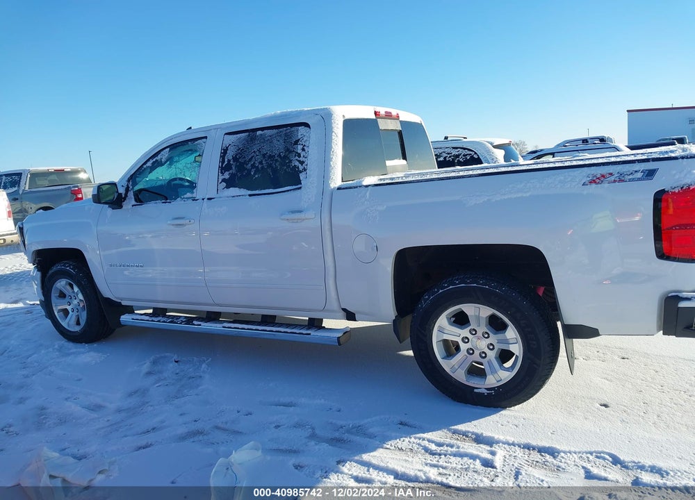 2017 CHEVROLET SILVERADO 1500 2LT VIN: 3GCUKREC2HG123244