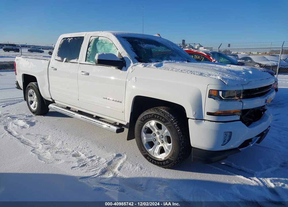 2017 CHEVROLET SILVERADO 1500 2LT VIN: 3GCUKREC2HG123244