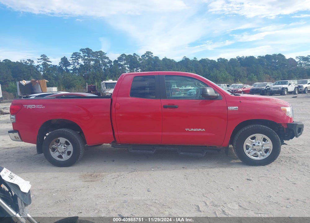 2008 TOYOTA TUNDRA BASE 5.7L V8 VIN: 5TBBV54128S496527