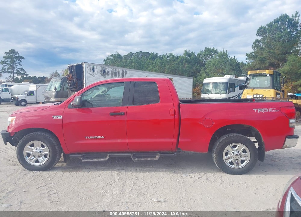 2008 TOYOTA TUNDRA BASE 5.7L V8 VIN: 5TBBV54128S496527