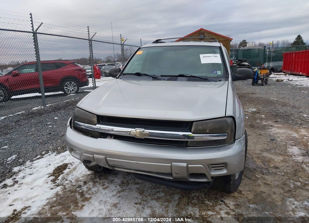 2005 CHEVROLET TRAILBLAZER LS VIN: 1GNDT13S752182617