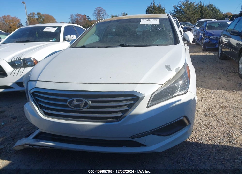 2017 HYUNDAI SONATA SE VIN: 5NPE24AF2HH582160