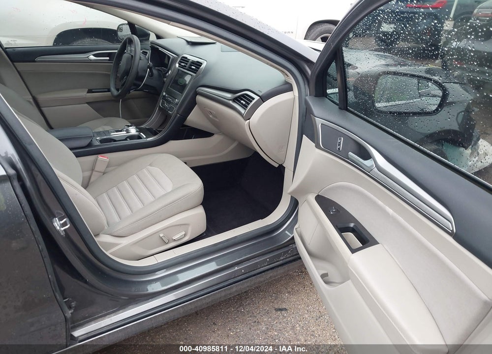 2017 FORD FUSION SE VIN: 3FA6P0HD6HR252141