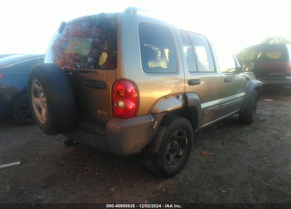 2003 JEEP LIBERTY SPORT VIN: 1J4GK48K43W600974