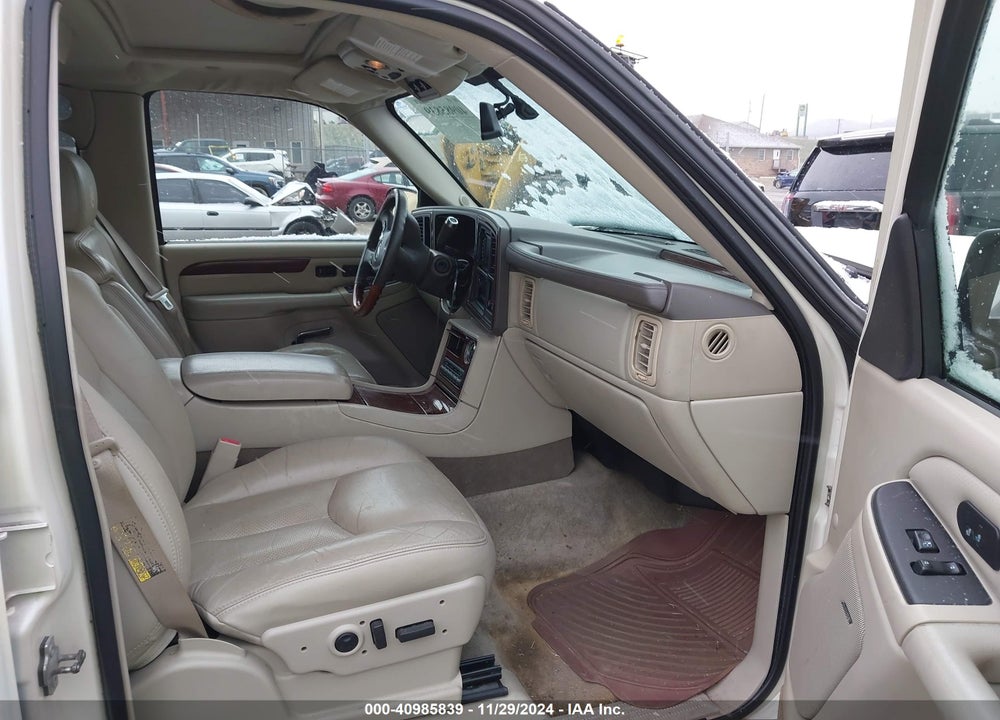 2005 CADILLAC ESCALADE STANDARD VIN: 1GYEK63N25R274193